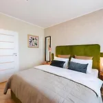 Eclectic Apartment Near Warsaw Old Town